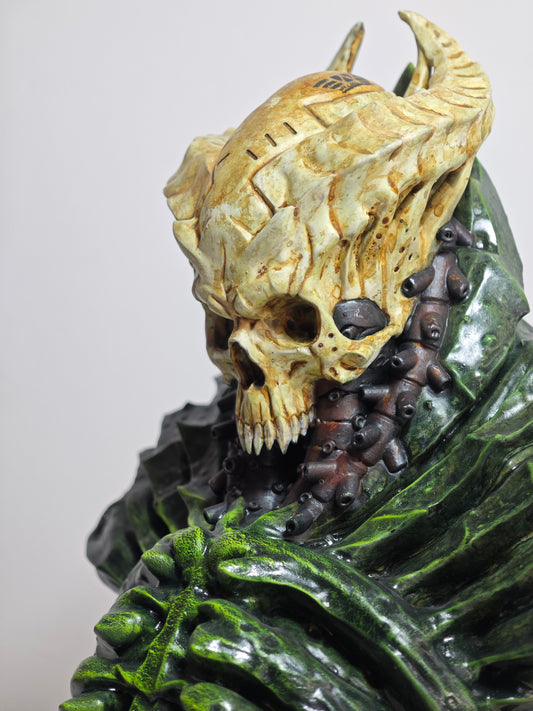 Figura busto alien