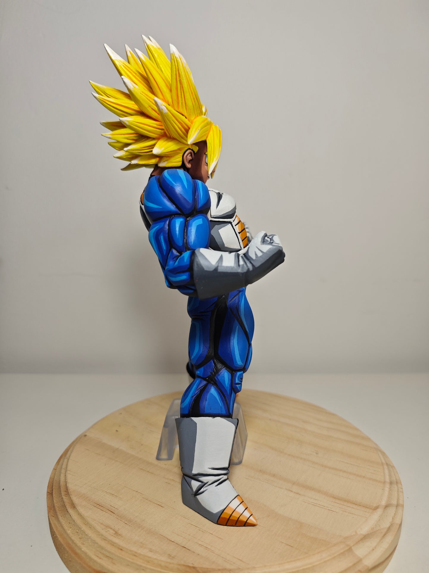 Figura Super Trunks SSJ Anime 2d Comic Color / Cel Shading Repaint