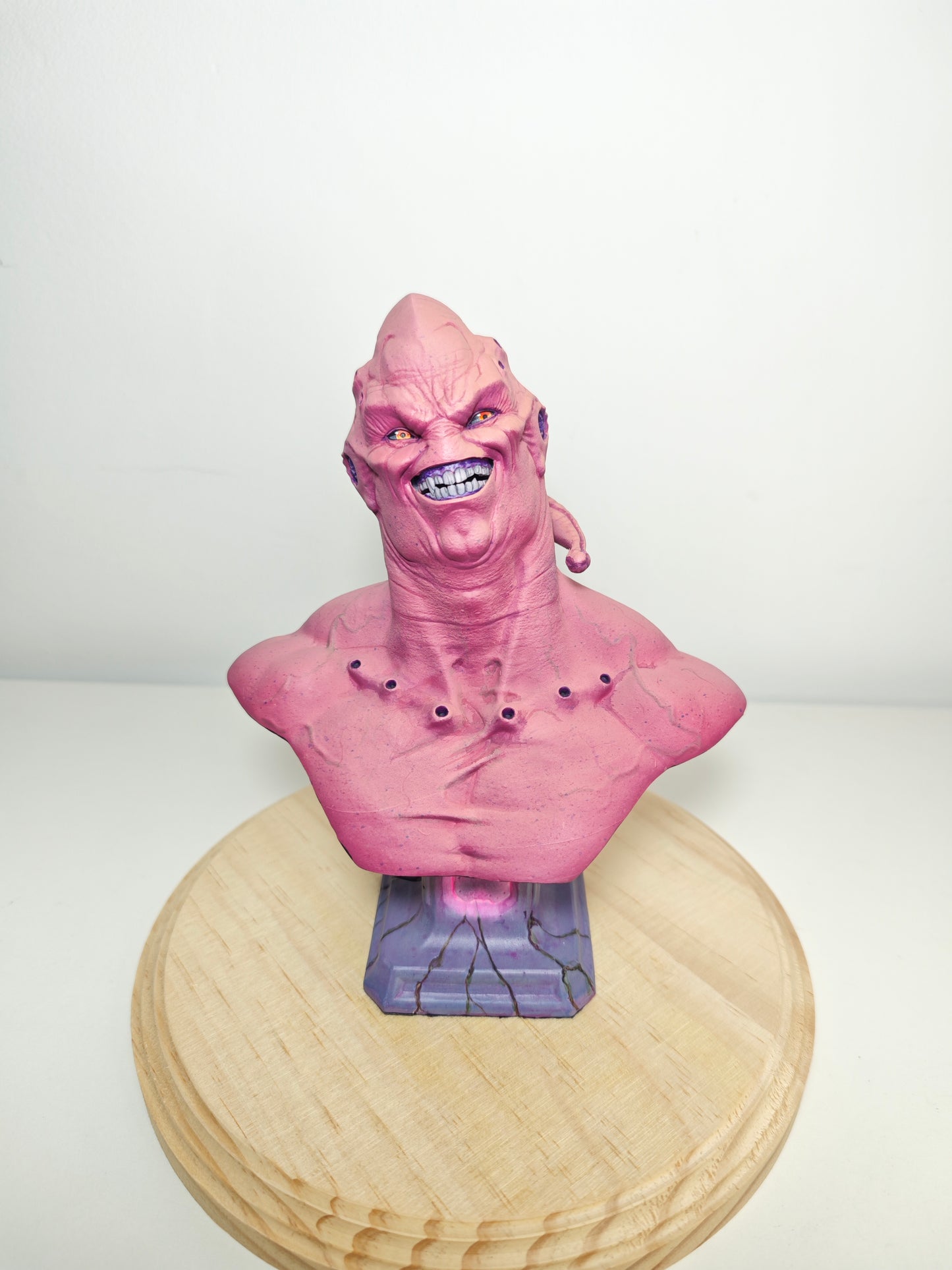 Figura busto Buu realista