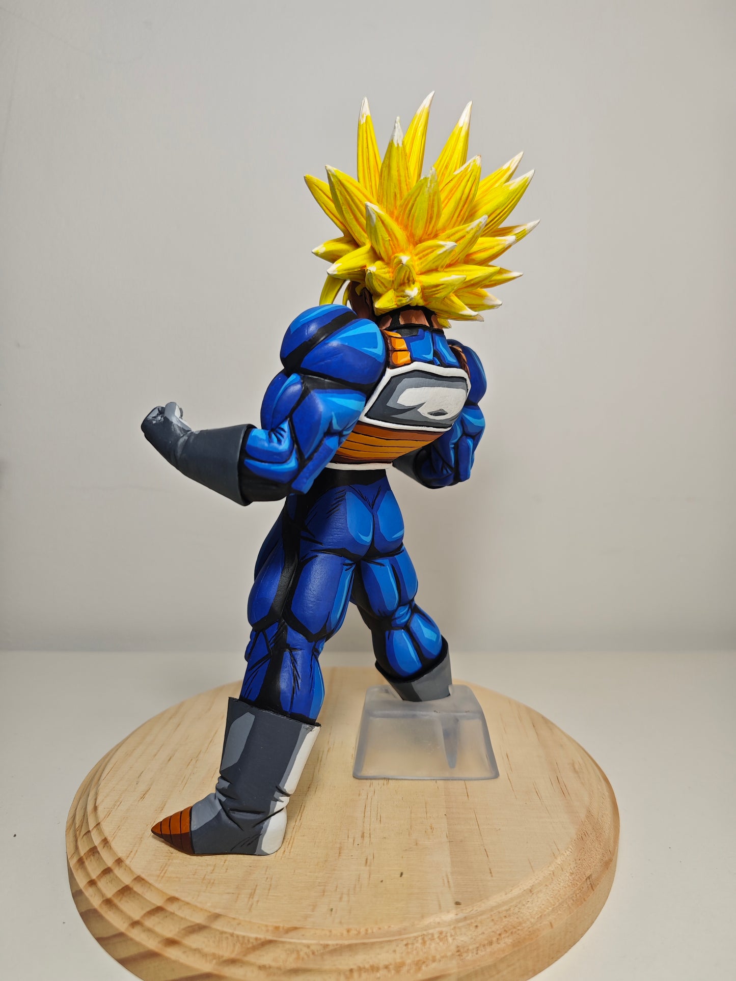 Figura Super Trunks SSJ Anime 2d Comic Color / Cel Shading Repaint