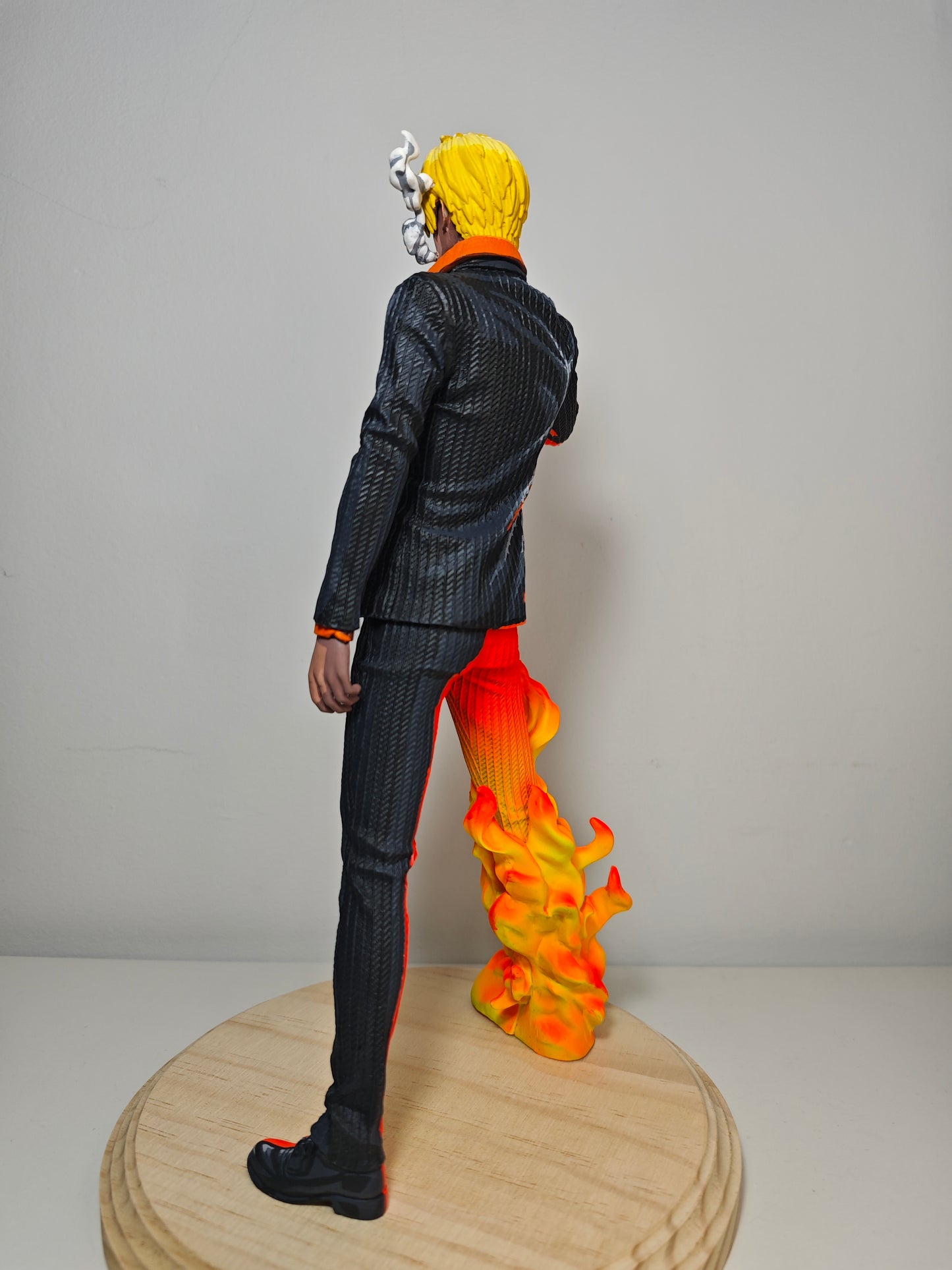 Figura Sanji de One Piece - pierna en llamas - Anime 2d Comic Color / Cel Shading Repaint