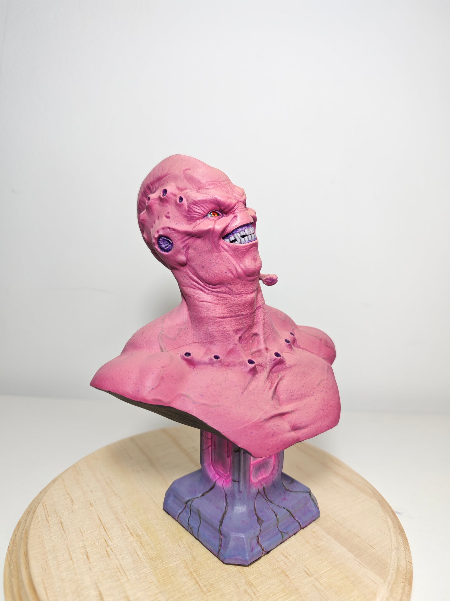 Figura busto Buu realista