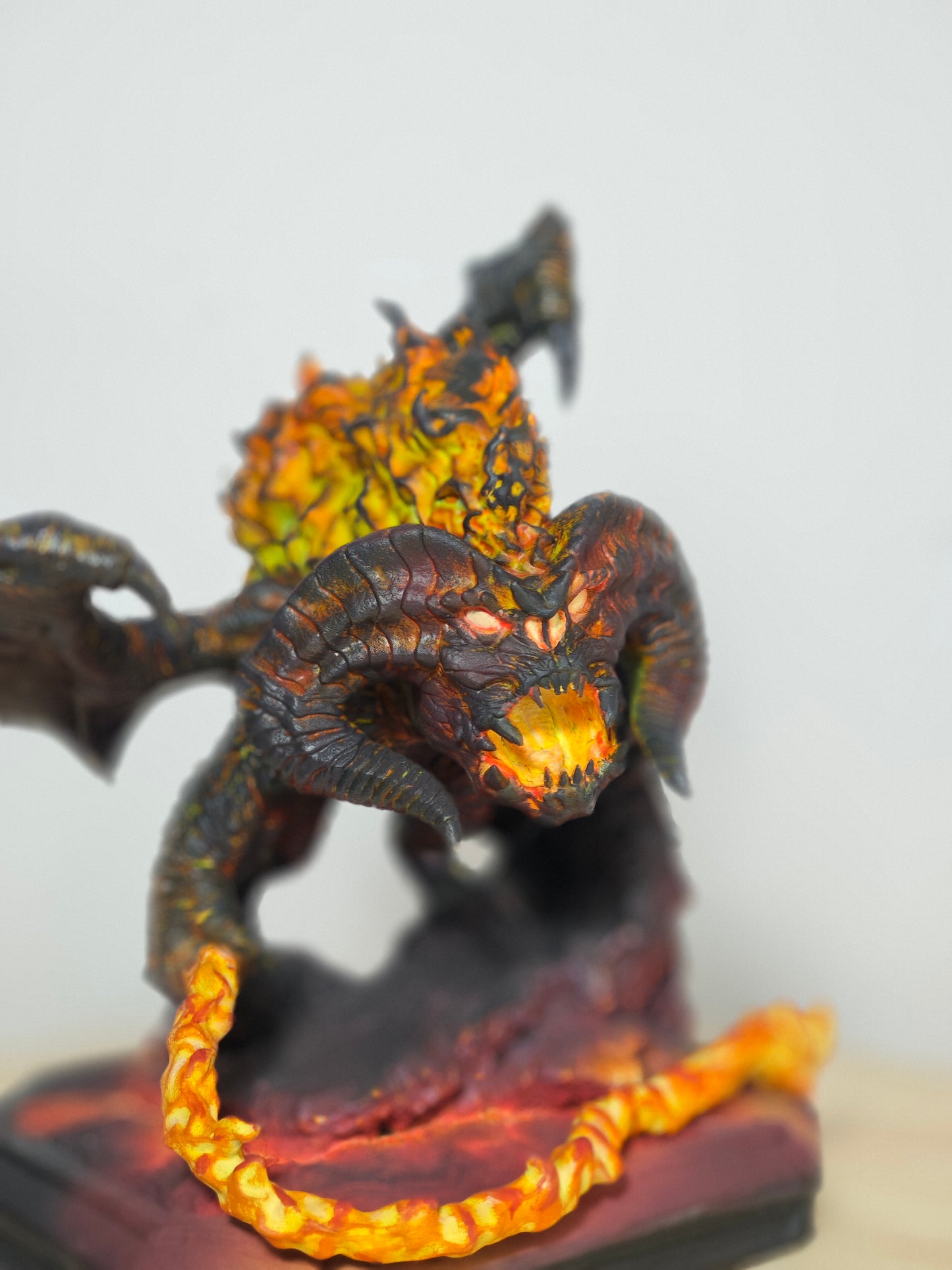 Figura Balrog del señor de los anillos pintado a mano formato Chibi